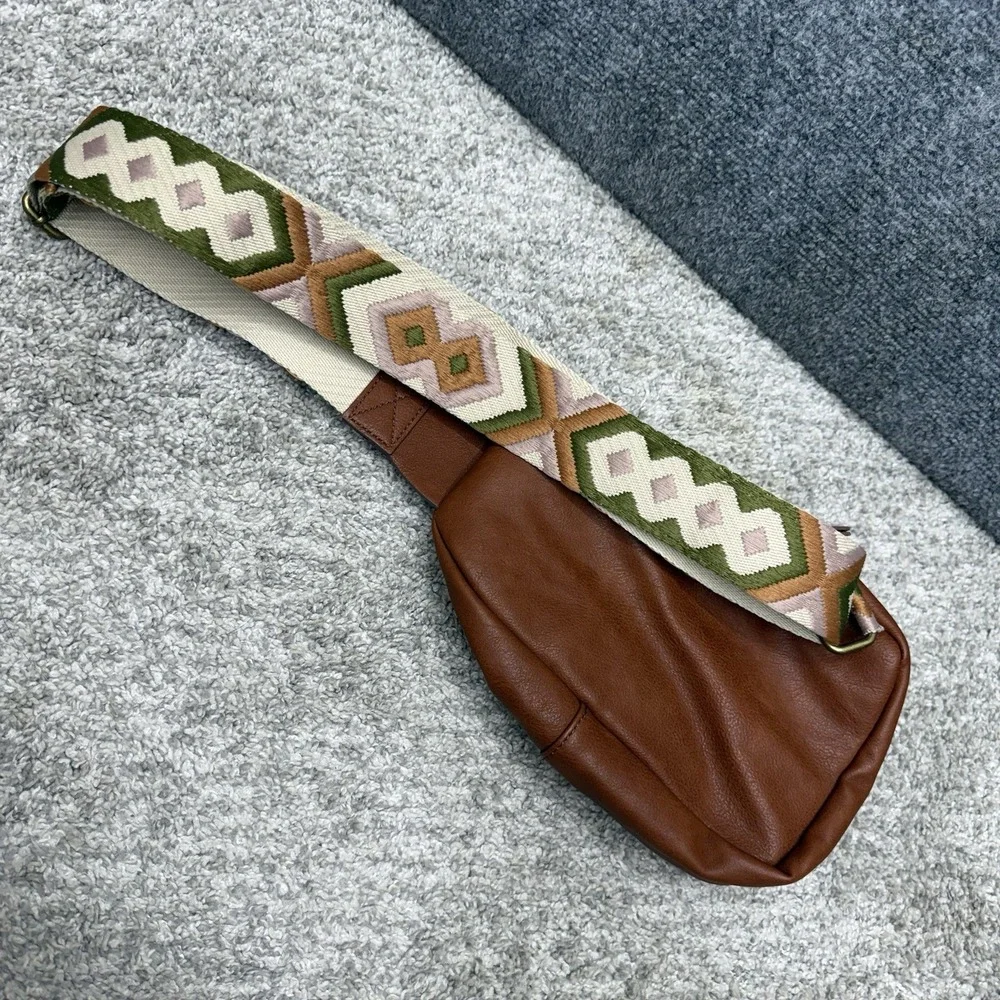 Sonoma shoulder sling bag brown Zip adjustable geometric strap crossover